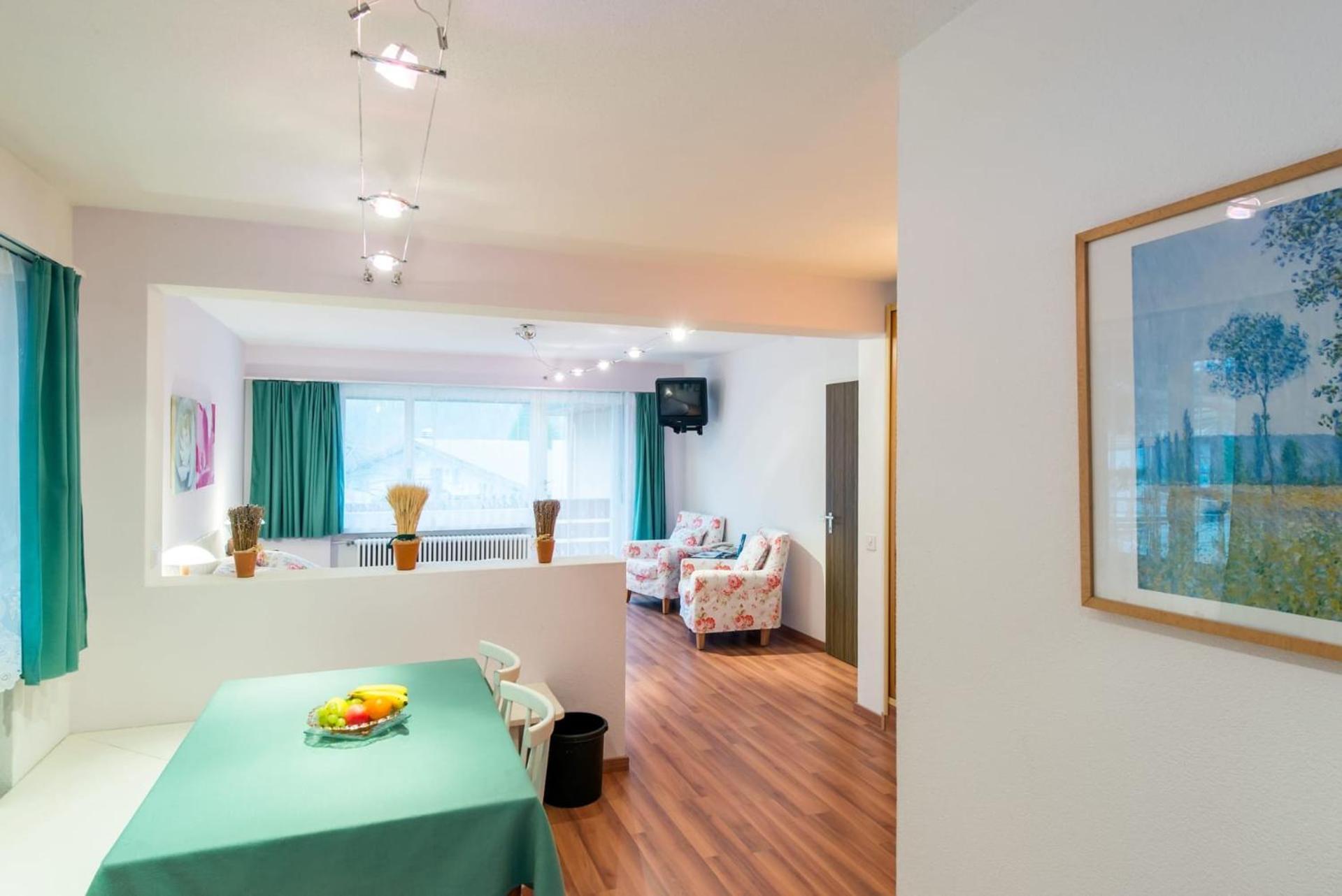 Badehotel Salina Maris - Wellness & Vintage Mörel Buitenkant foto